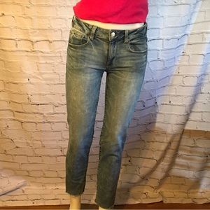 Ladies American Eagle blue jeans size 4
